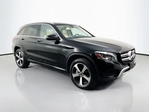 More photos of 2019 Mercedes-Benz GLC 350e at Superior Motor Company, MD