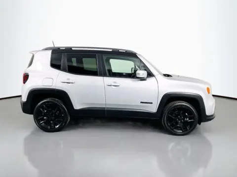 More photos of 2020 Jeep Renegade Altitude at Superior Motor Company, MD