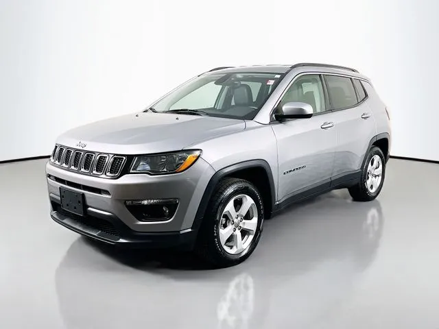 2017 Jeep Compass Latitude's photo