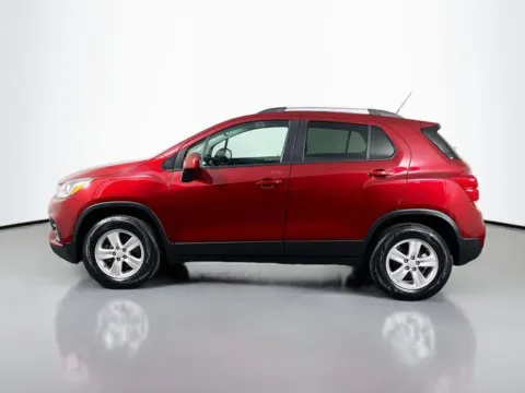 Photos of 2022 Chevrolet Trax LT for sale in Bel Air, MD at Superior Motor Company