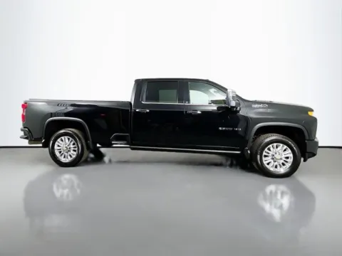 More photos of 2022 Chevrolet Silverado 2500HD High Country at Superior Motor Company, MD