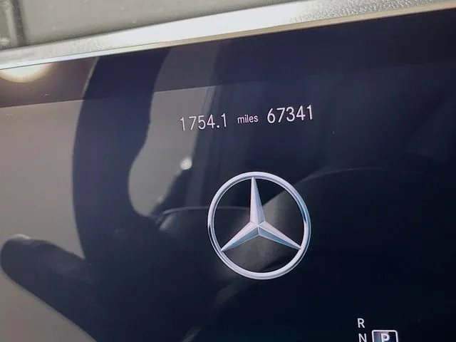 Mercedes-Benz GLB photo 25