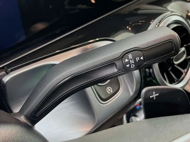Mercedes-Benz GLB photo 24