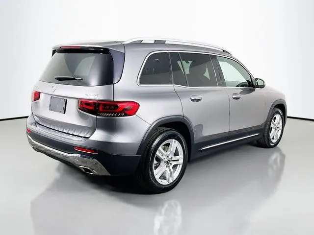 Mercedes-Benz GLB photo 6