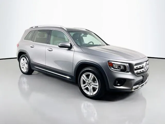 Mercedes-Benz GLB photo 4