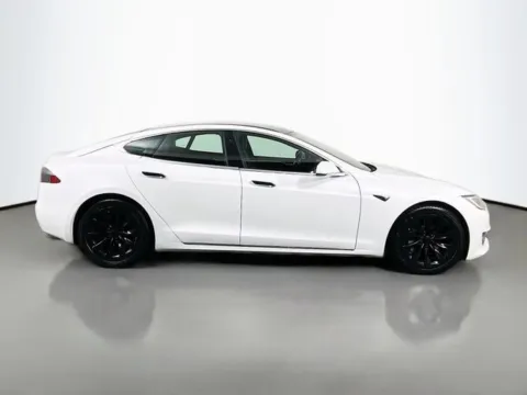 More photos of 2017 Tesla Model S 100D at Superior Motor Company, MD