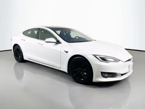 More photos of 2017 Tesla Model S 100D at Superior Motor Company, MD
