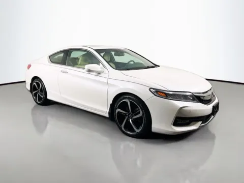 More photos of 2016 Honda Accord Touring at Superior Motor Company, MD