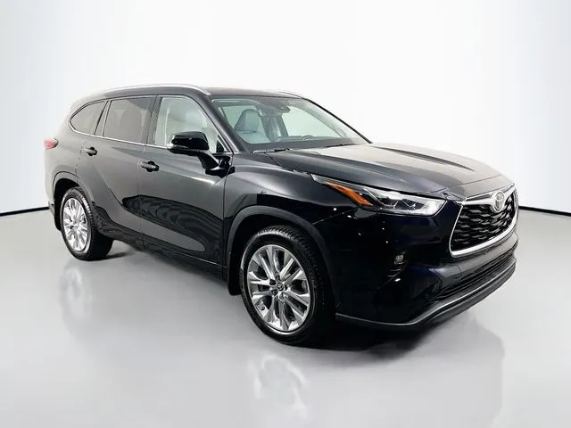 Toyota Highlander photo 4