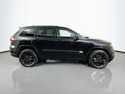 More photos of 2019 Jeep Grand Cherokee Altitude at Superior Motor Company, MD