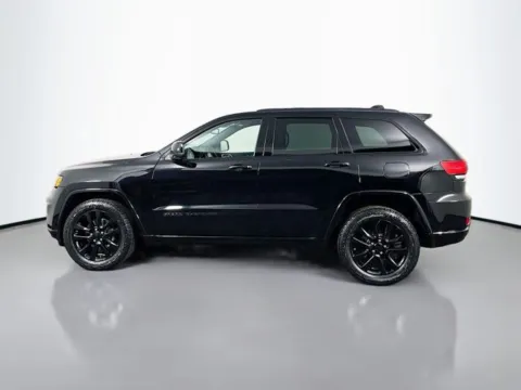 Photos of 2019 Jeep Grand Cherokee Altitude for sale in Bel Air, MD at Superior Motor Company