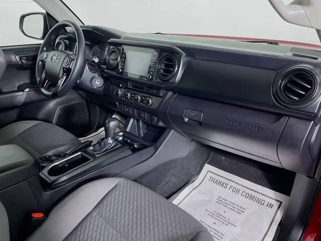 Toyota Tacoma photo 14