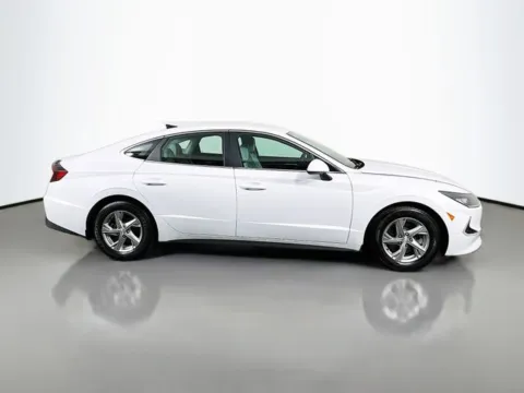 More photos of 2021 Hyundai Sonata SE at Superior Motor Company, MD