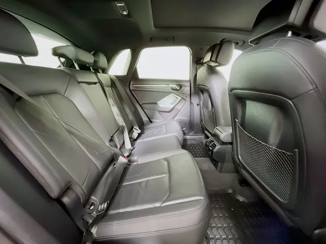 Audi Q3 photo 19