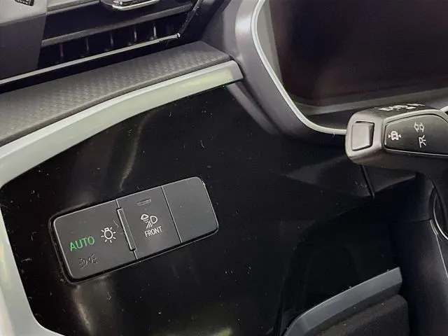 Audi Q3 photo 26