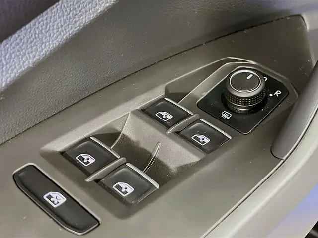 Volkswagen Jetta photo 27