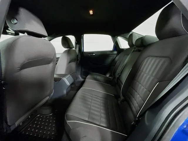 Volkswagen Jetta photo 18