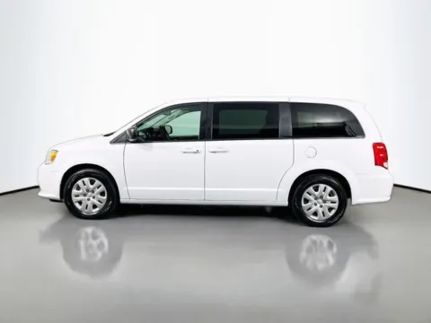 Photos of 2018 Dodge Grand Caravan SE for sale in Bel Air, MD at Superior Motor Company