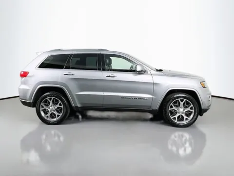 More photos of 2018 Jeep Grand Cherokee Limited at Superior Motor Company, MD
