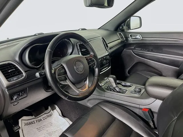 Jeep Grand Cherokee photo 9
