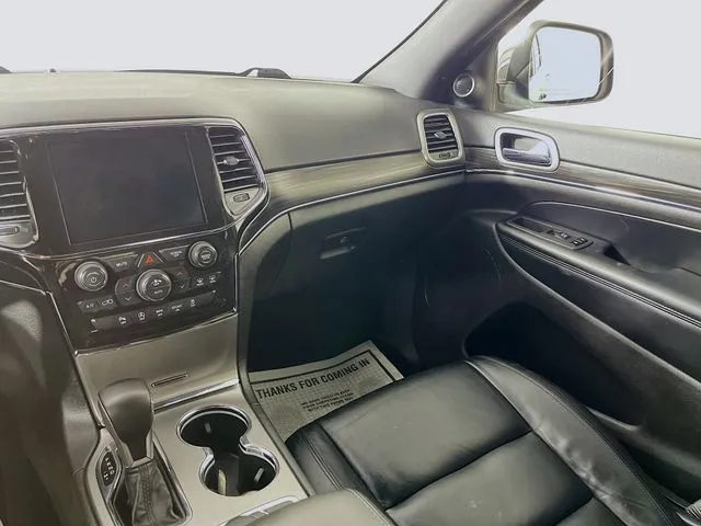 Jeep Grand Cherokee photo 13