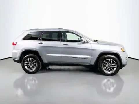 More photos of 2021 Jeep Grand Cherokee Limited at Superior Motor Company, MD