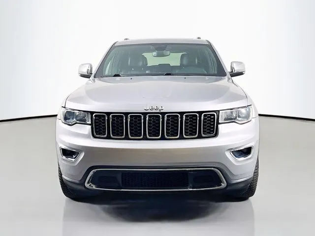 Jeep Grand Cherokee photo 7