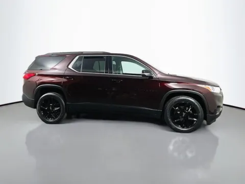 More photos of 2021 Chevrolet Traverse LT at Superior Motor Company, MD
