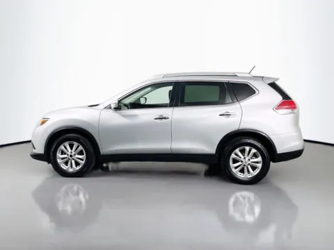 Photos of 2016 Nissan Rogue SV for sale in Bel Air, MD at Superior Motor Company