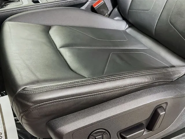 Audi Q3 photo 16