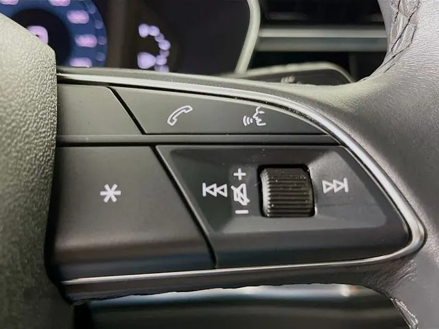 Audi Q3 photo 12