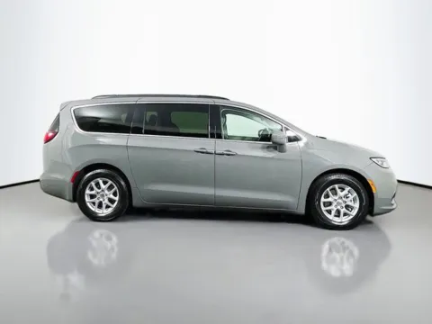 More photos of 2022 Chrysler Pacifica Touring L at Superior Motor Company, MD