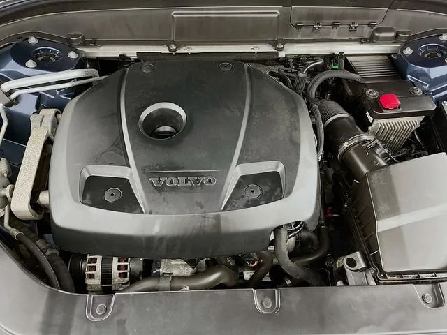 Volvo XC60 photo 30