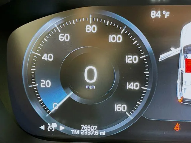Volvo XC60 photo 25
