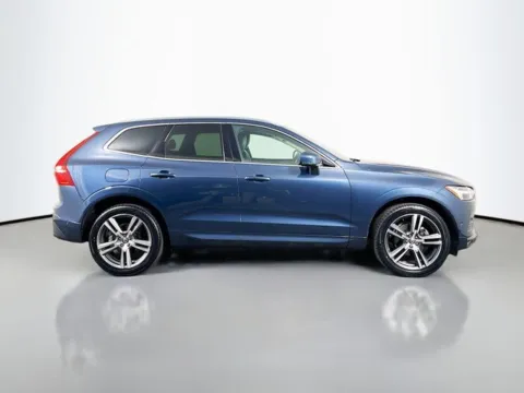More photos of 2019 Volvo XC60 T5 Momentum at Superior Motor Company, MD
