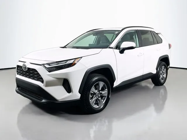 White 2022 Toyota RAV4 XLE for sale in Bel Air, MD