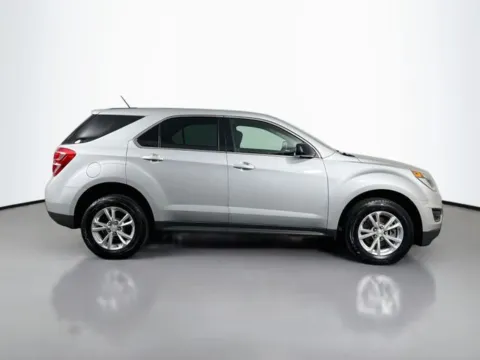 More photos of 2017 Chevrolet Equinox LS at Superior Motor Company, MD