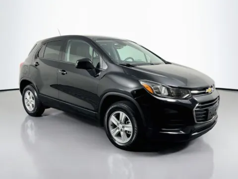 More photos of 2022 Chevrolet Trax LS at Superior Motor Company, MD