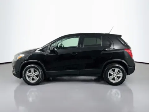 Photos of 2022 Chevrolet Trax LS for sale in Bel Air, MD at Superior Motor Company
