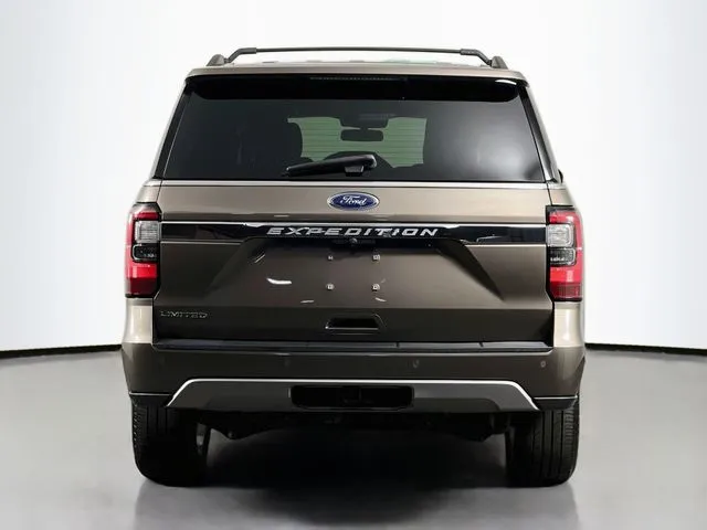 Ford Expedition photo 8