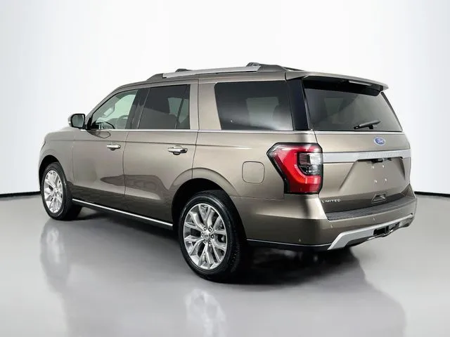 Ford Expedition photo 3