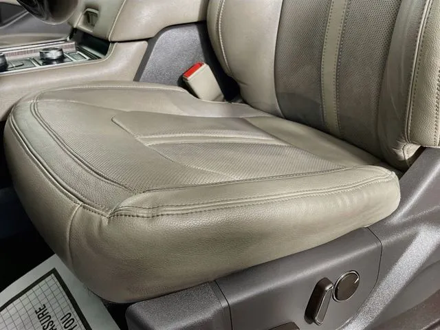Ford Expedition photo 16