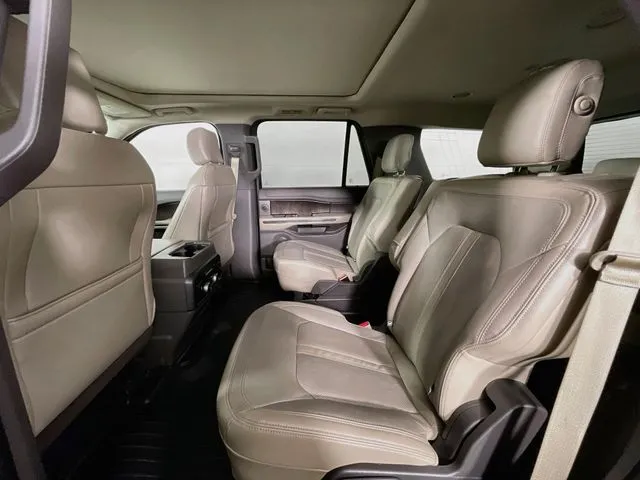 Ford Expedition photo 18