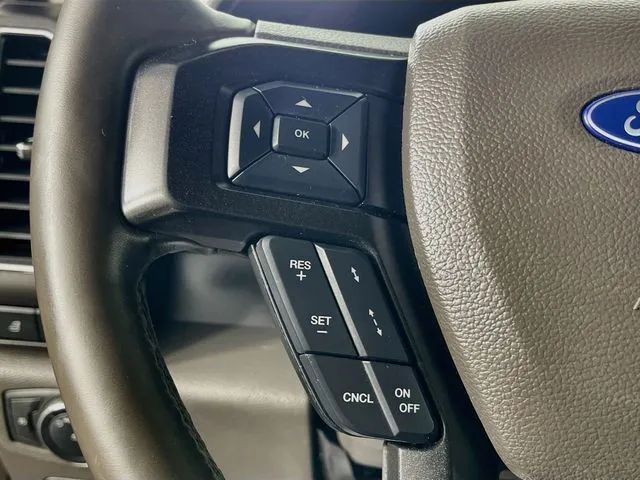 Ford Expedition photo 11