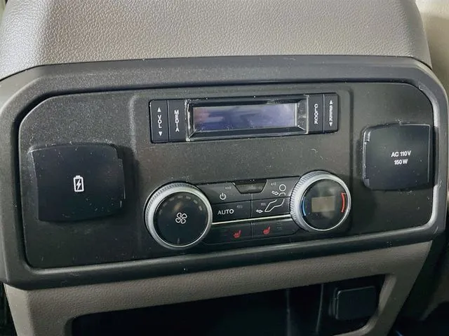 Ford Expedition photo 31