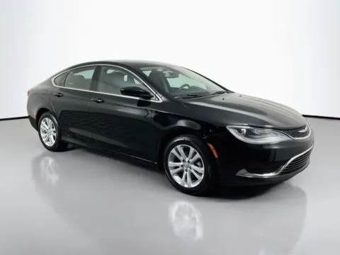 More photos of 2015 Chrysler 200 Limited at Superior Motor Company, MD
