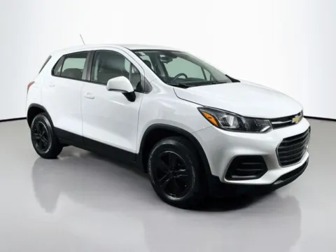 More photos of 2021 Chevrolet Trax LS at Superior Motor Company, MD