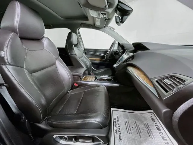Acura MDX photo 17