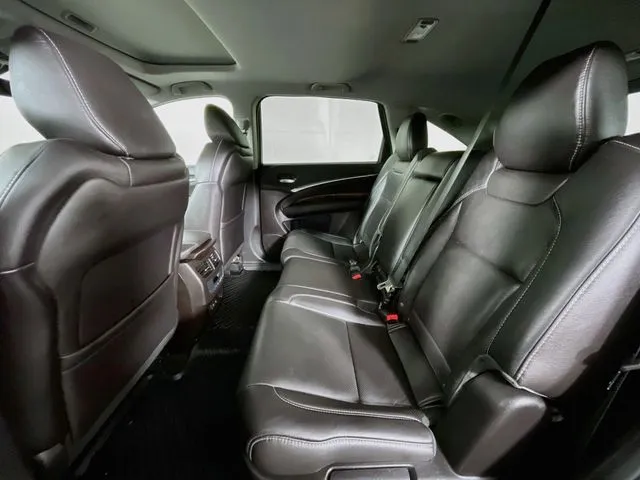 Acura MDX photo 18