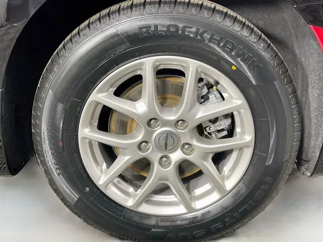 Chrysler Pacifica photo 32